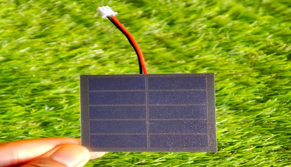 Mini painel solar com conector JST: guia completo para pequenas aplicações solares